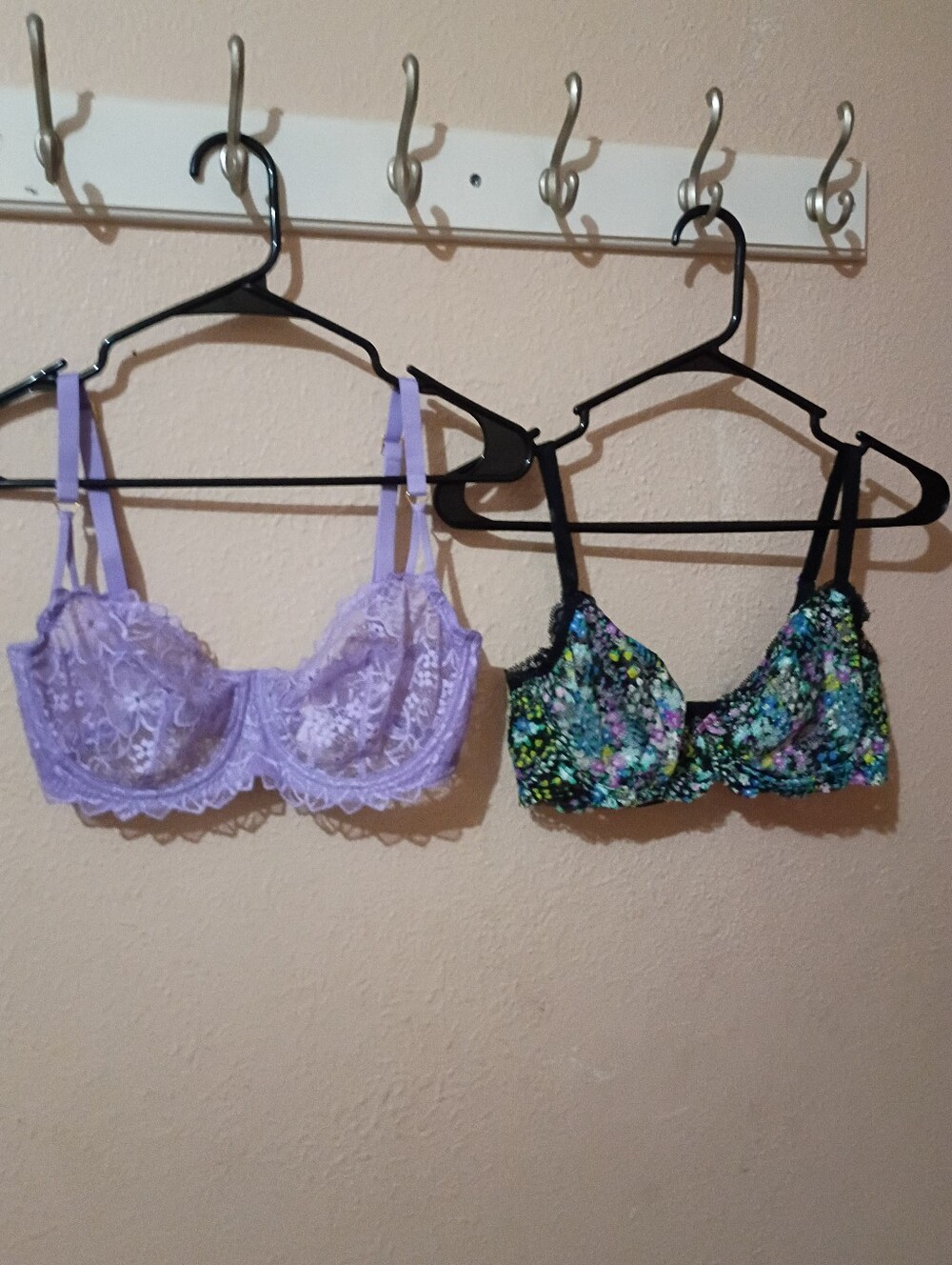 34D BRA BUNDLE FLORAL VS & PURPLE JOYSPUN FIT SIMILAR
